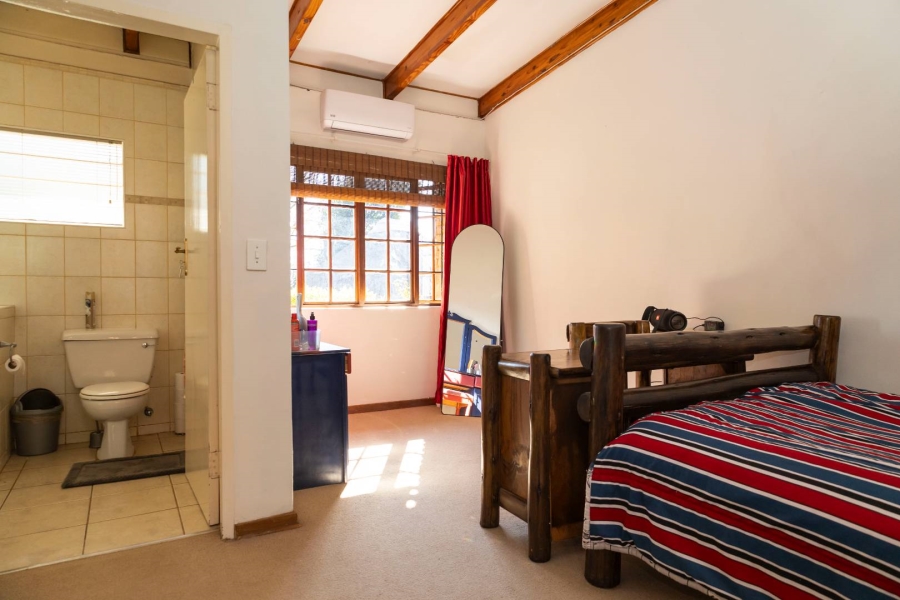 4 Bedroom Property for Sale in Ifafi North West